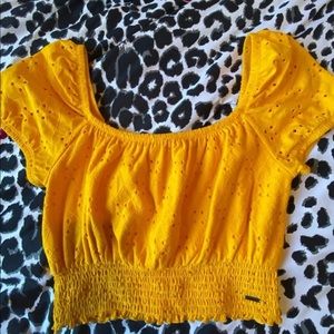 Hollister crop top
